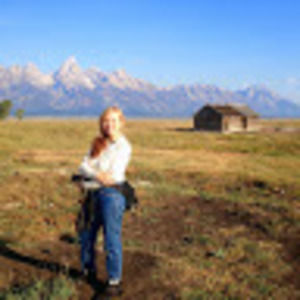 Meet your Posher, Leslie